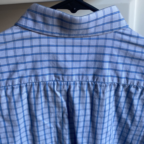 UNTUCKit Collared Shirt - Picture 3 of 3